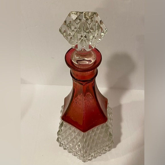 Vintage Indiana Glass Ruby Red Decanter - Picture 5 of 6